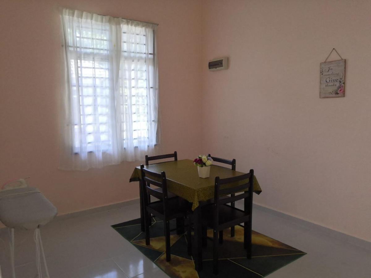 Ummi'S Homestay Besut Kampung Kuala Besut Extérieur photo