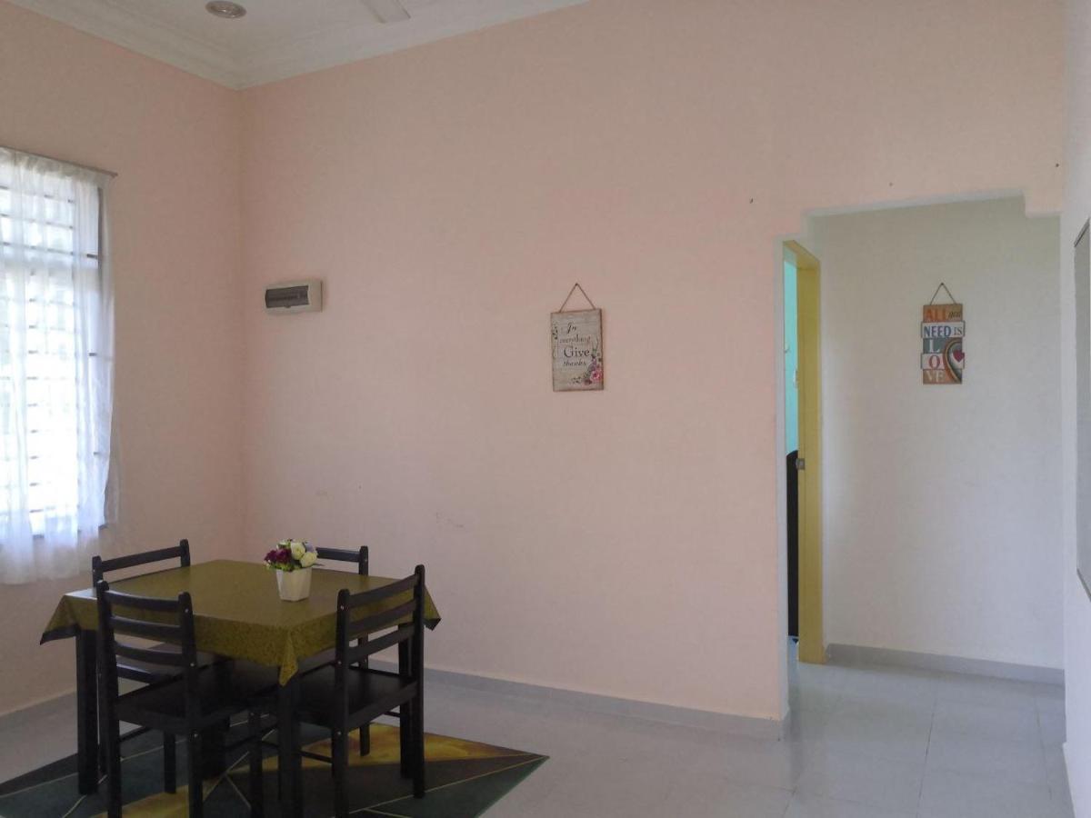 Ummi'S Homestay Besut Kampung Kuala Besut Extérieur photo