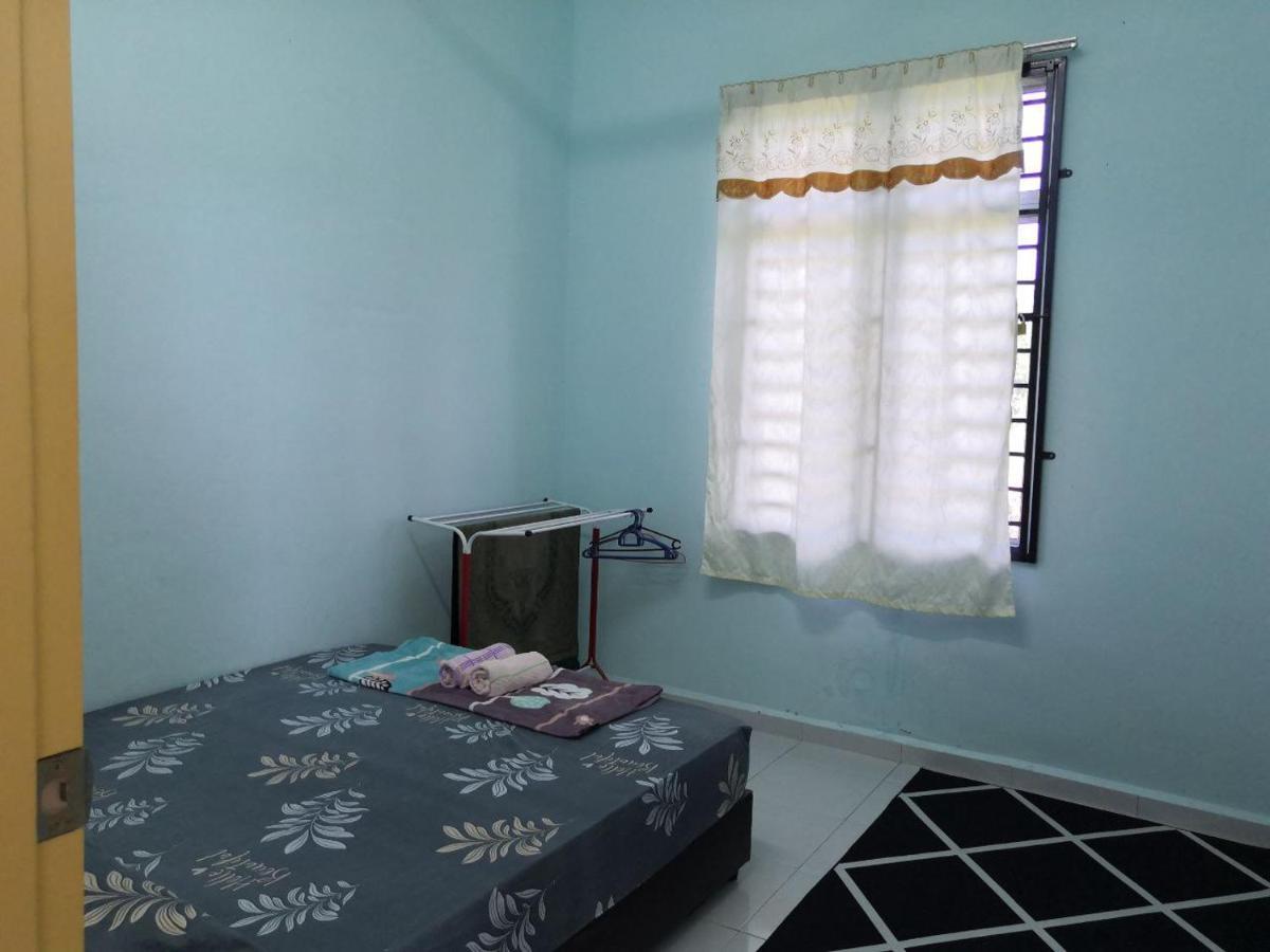 Ummi'S Homestay Besut Kampung Kuala Besut Extérieur photo