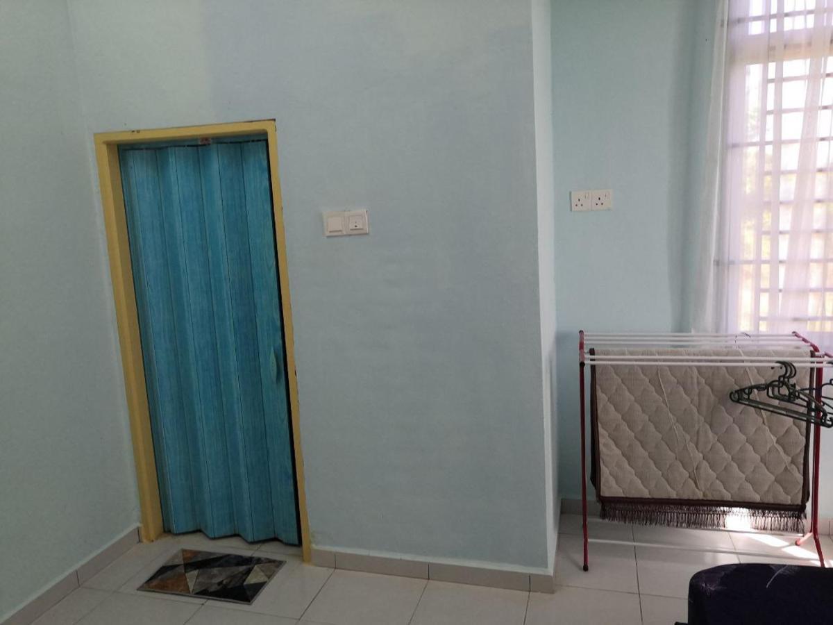Ummi'S Homestay Besut Kampung Kuala Besut Extérieur photo