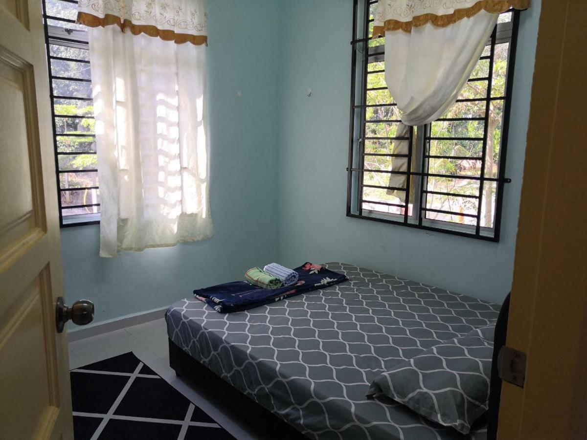 Ummi'S Homestay Besut Kampung Kuala Besut Extérieur photo
